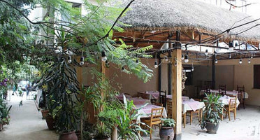 Antica Bar Restaurant Bole አንቲካ ባርና ሬስቶራንት ቦሌ Extérieur