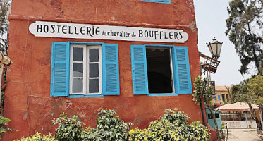 Hostellerie Du Chauvier De Boufflers outside