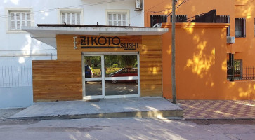 Zikoto Sushi Extérieur