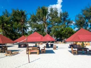 Pweza Beach Resort